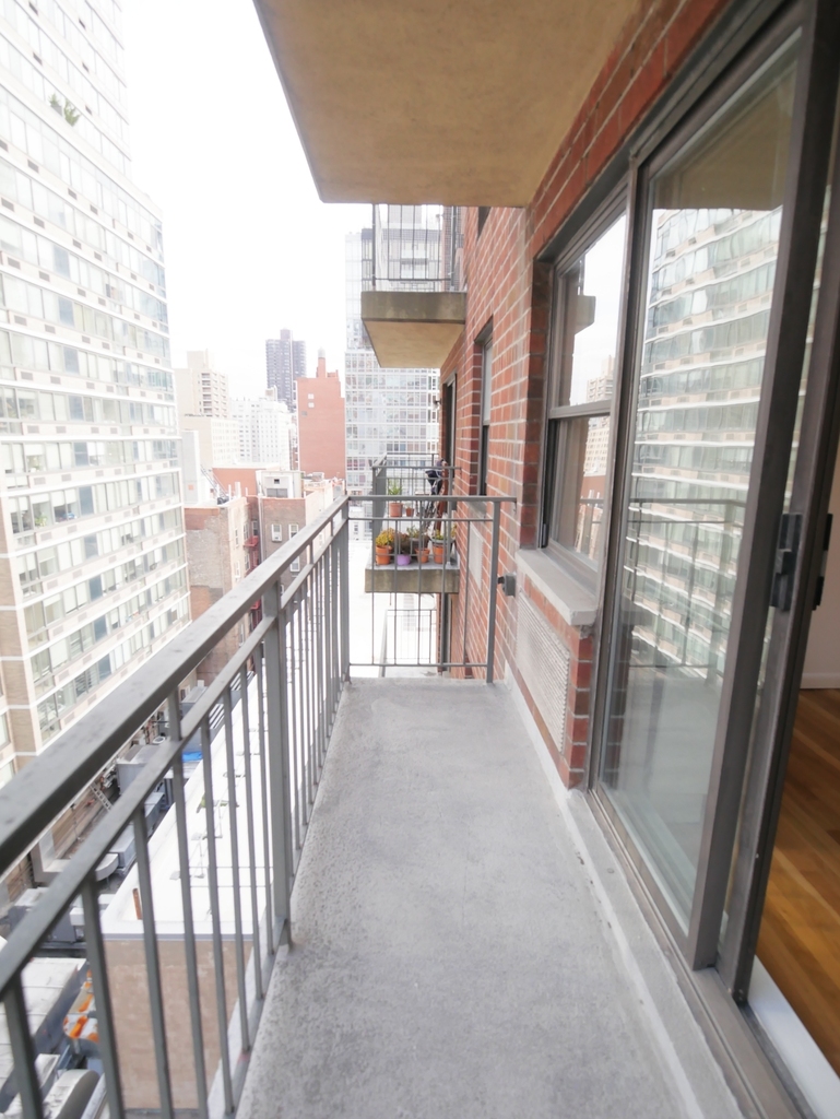 225 East 85th Street - Photo 7