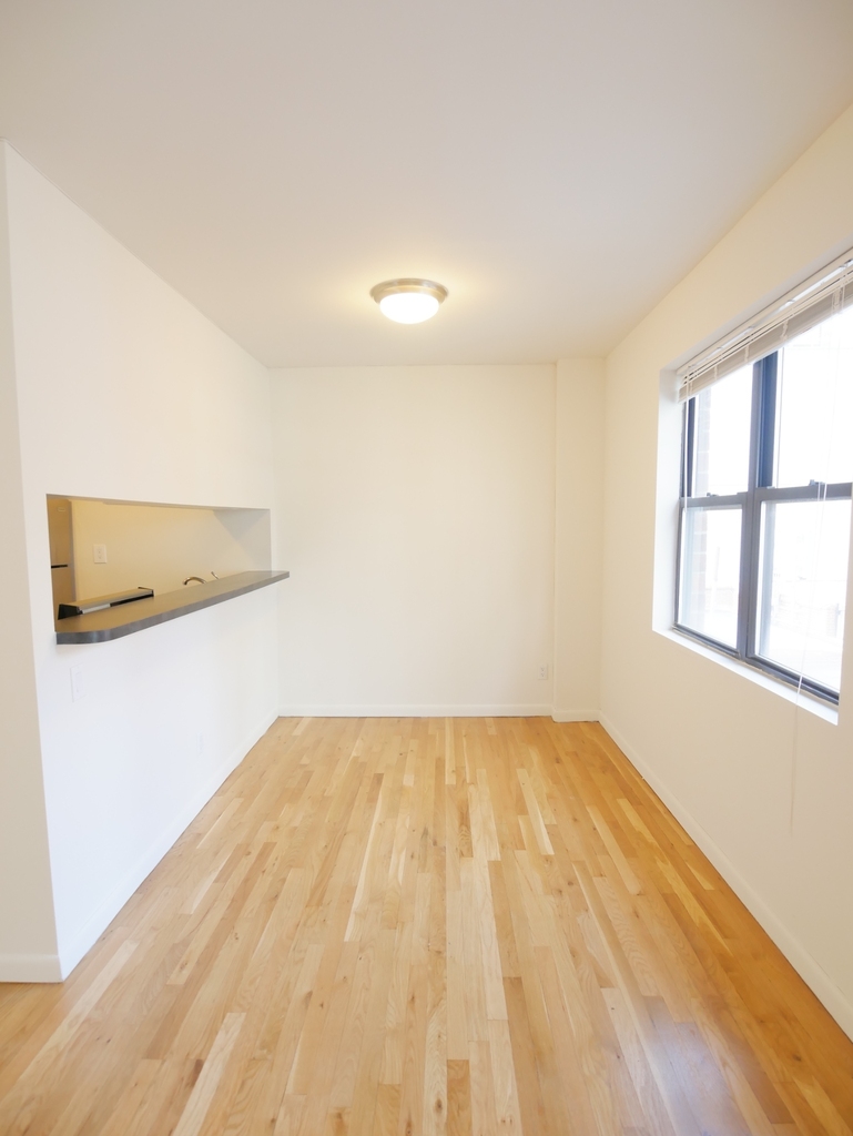 225 East 85th Street - Photo 6