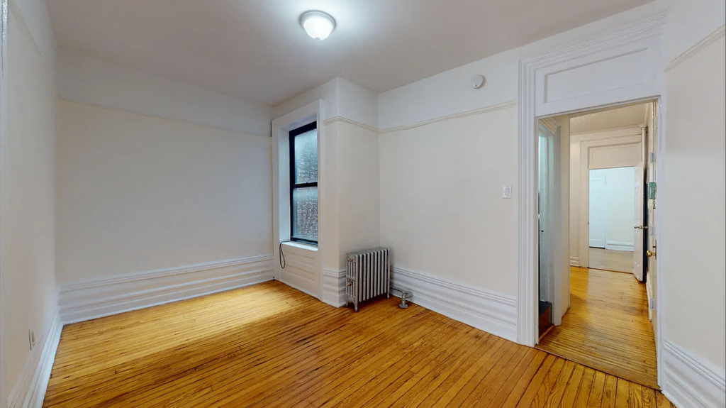 East 12th Street - Photo 2