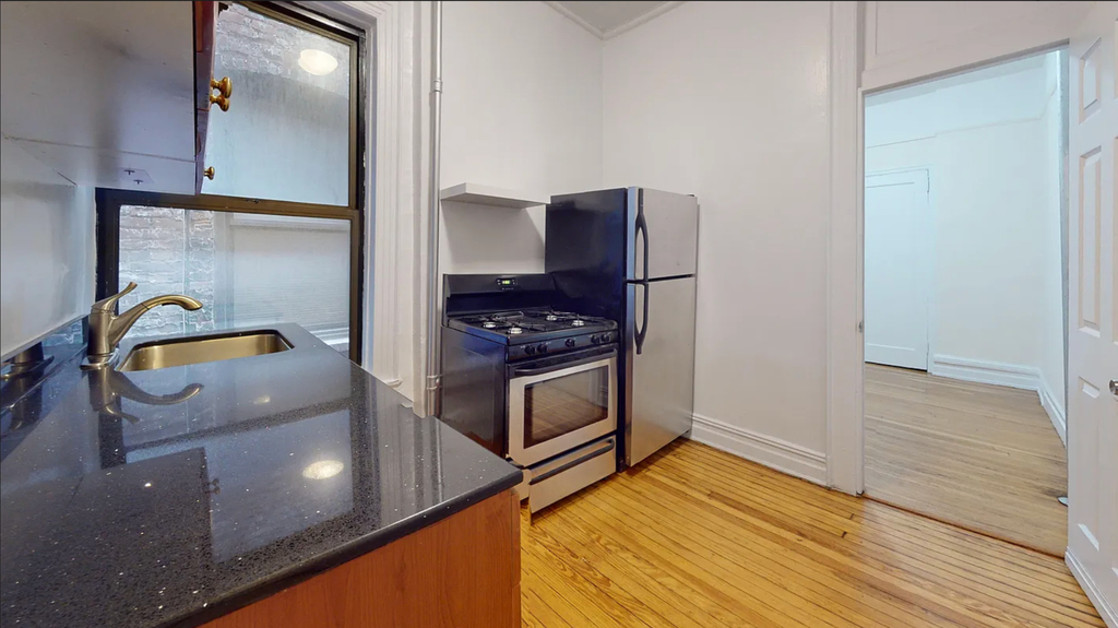 East 12th Street - Photo 1