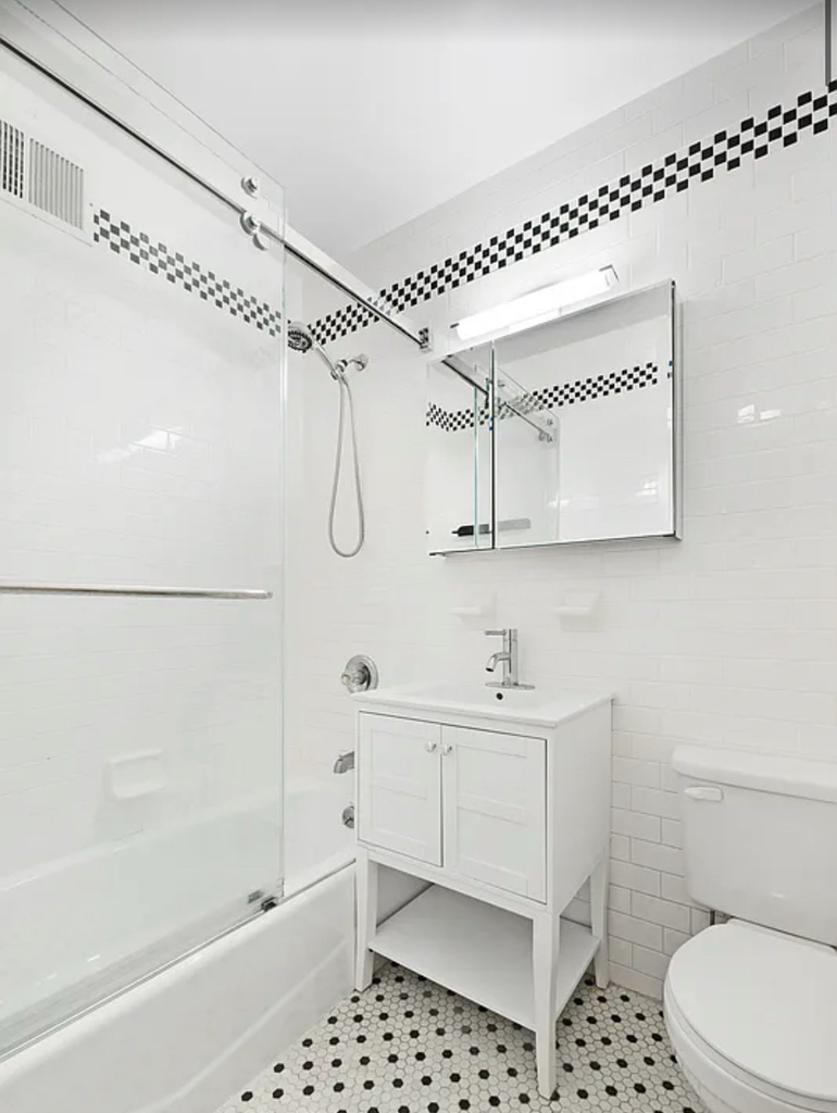 121 Madison Avenue - Photo 4