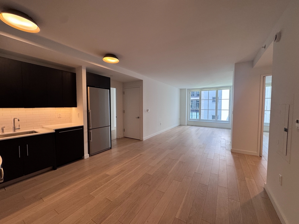 West 43rd Street - Photo 6