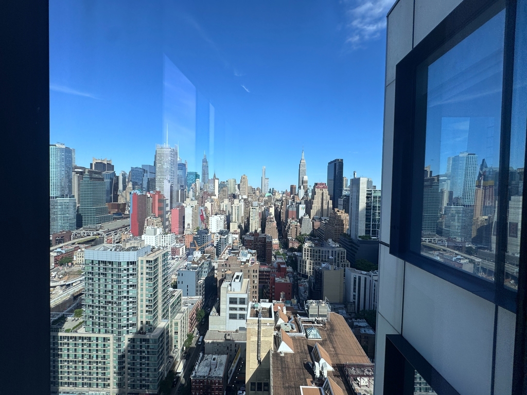 West 36th Street - Photo 0