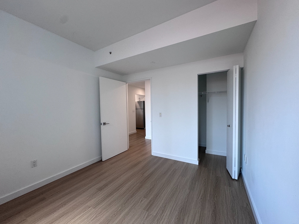 West 37th Street - Photo 2