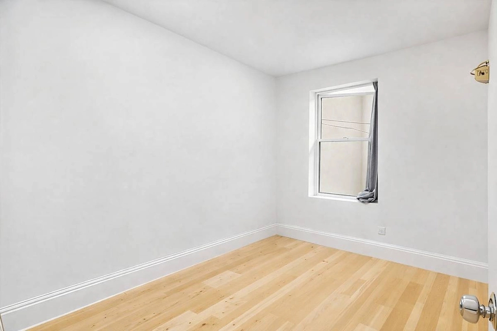 123 Mulberry Street - Photo 2