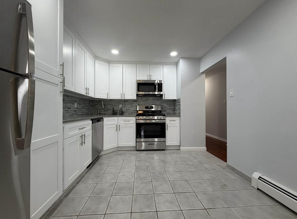 1121 East 73rd Street - Photo 11