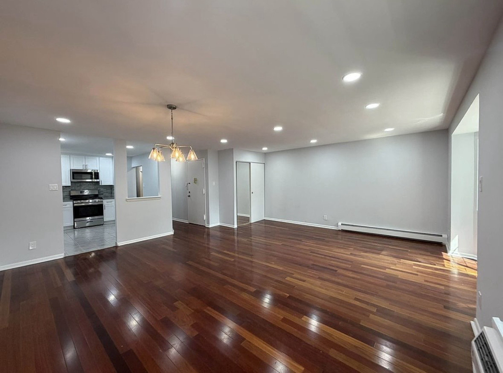 1121 East 73rd Street - Photo 3