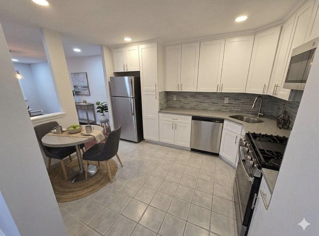 1121 East 73rd Street - Photo 8