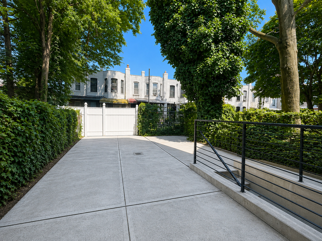 2553 Bedford Avenue - Photo 8