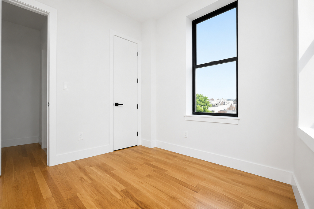 483 Evergreen Avenue - Photo 4
