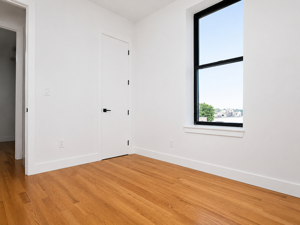 483 Evergreen Avenue - Photo 6