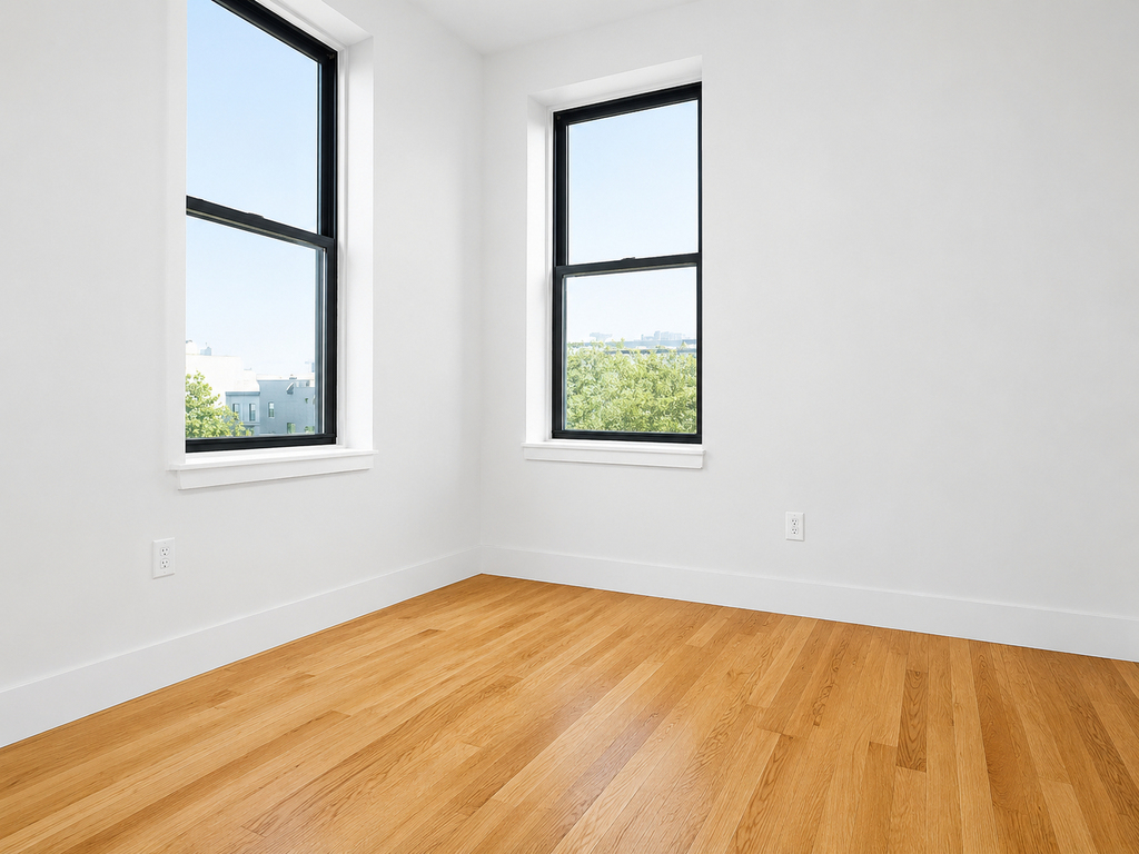 483 Evergreen Avenue - Photo 0