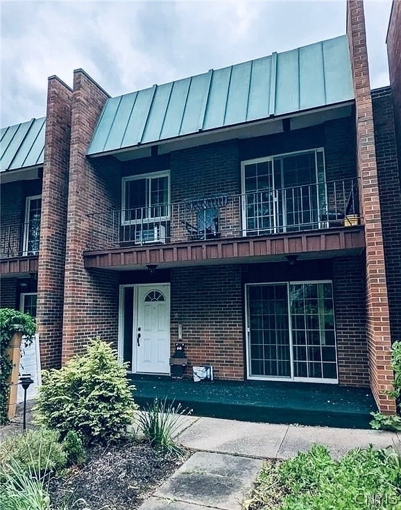1223 James Street - Photo 1