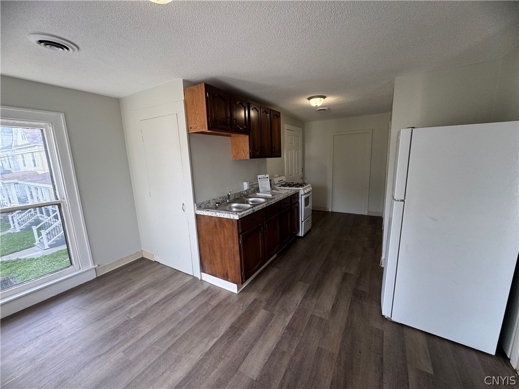 604 Court Street - Photo 19