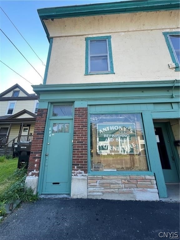 604 Court Street - Photo 2