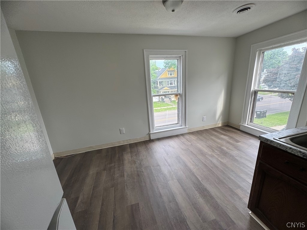 604 Court Street - Photo 8