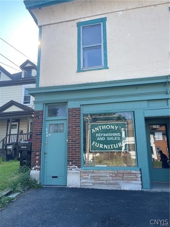 604 Court Street - Photo 1
