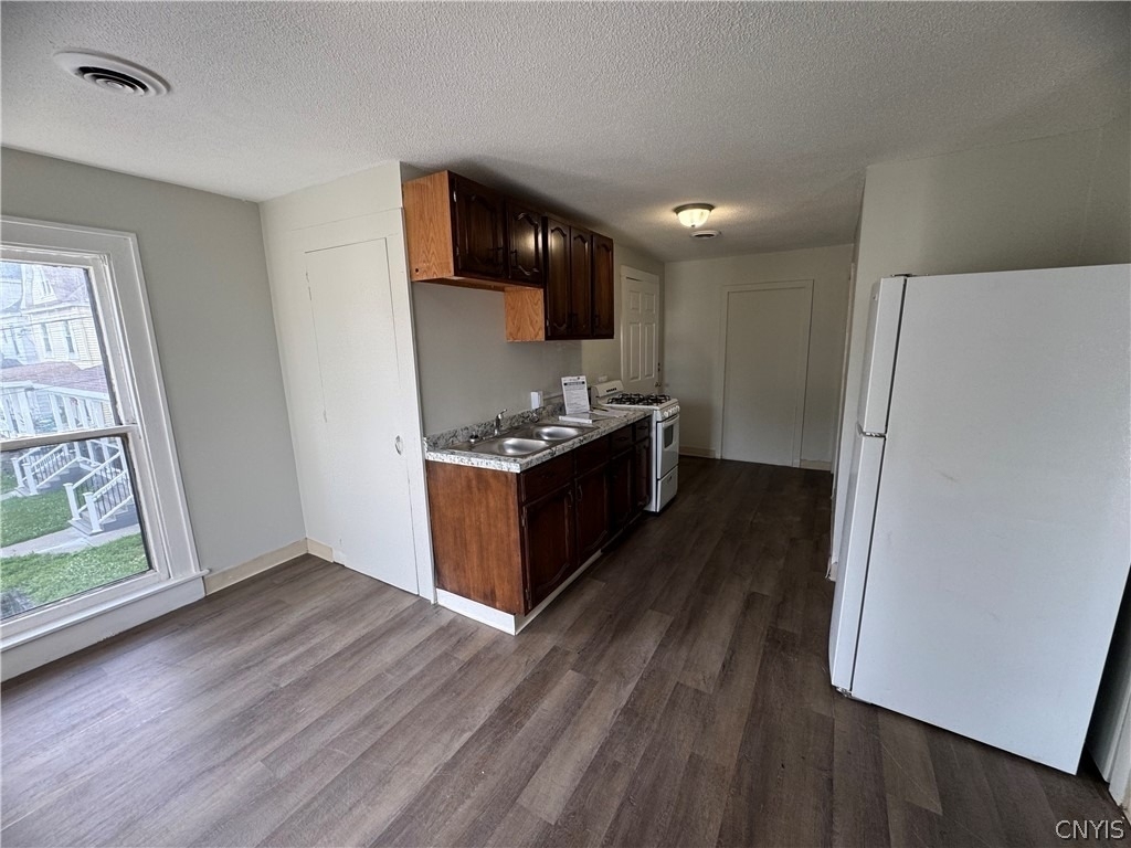 604 Court Street - Photo 20