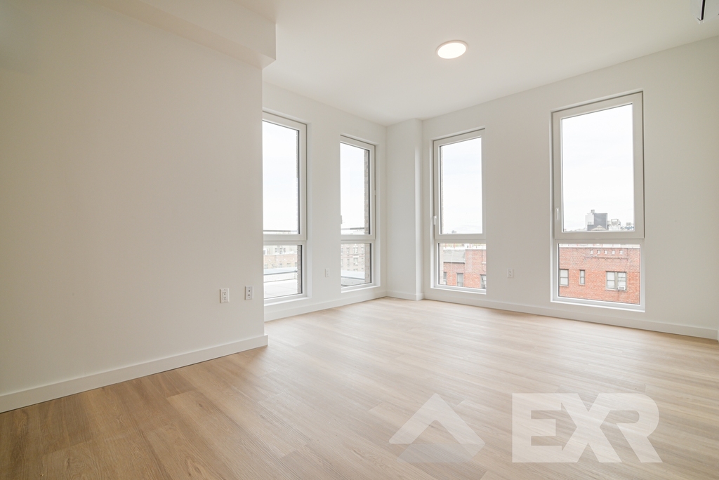 100 Lenox Road - Photo 2