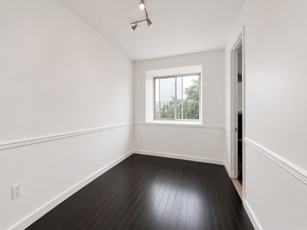 438 Wilson Avenue - Photo 3