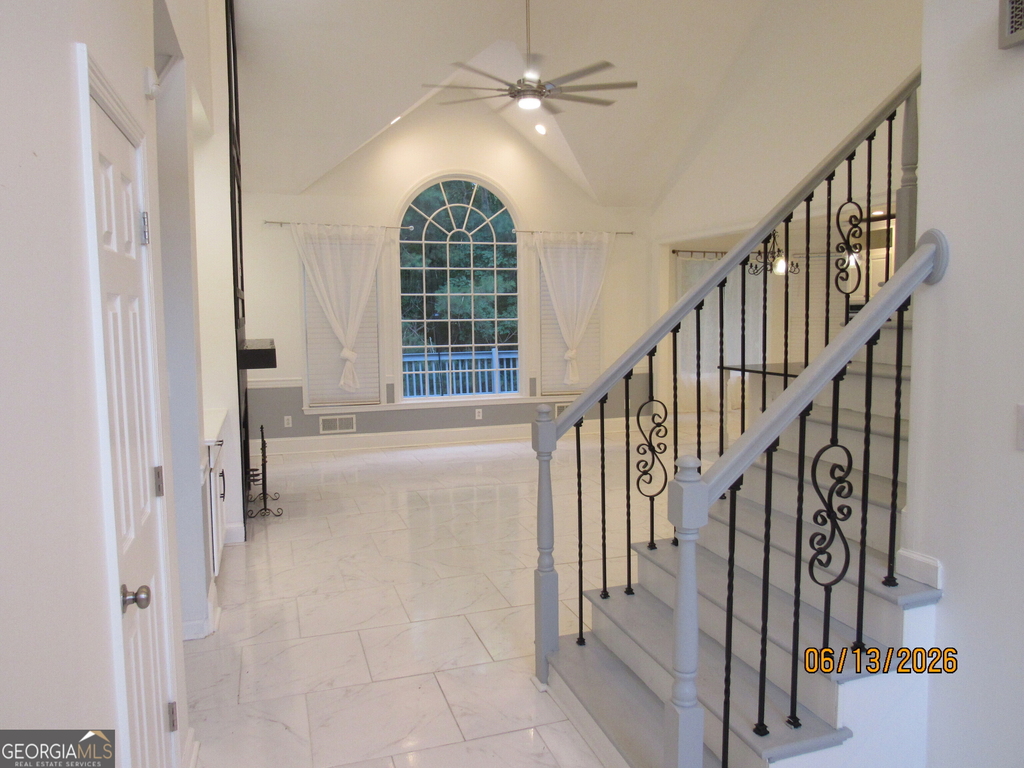 115 Sutton Court - Photo 3