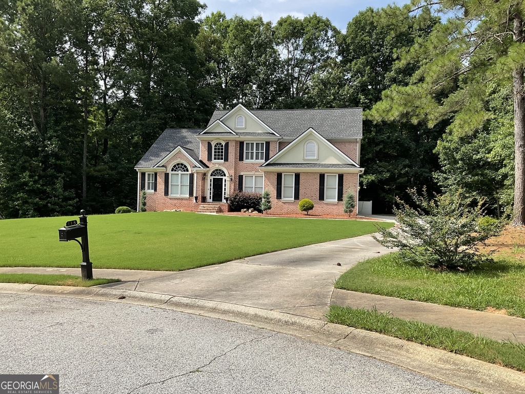 115 Sutton Court - Photo 1