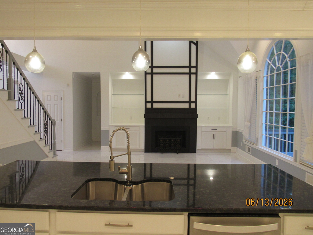 115 Sutton Court - Photo 9