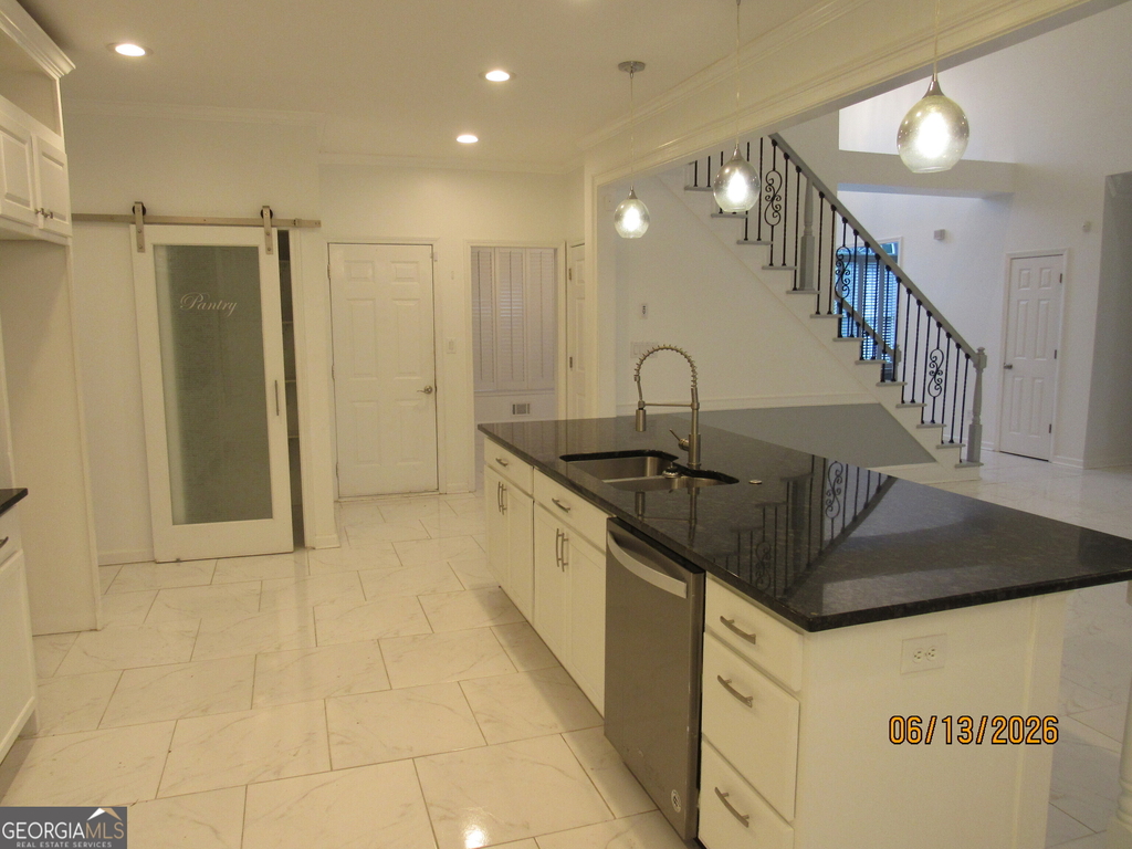 115 Sutton Court - Photo 12