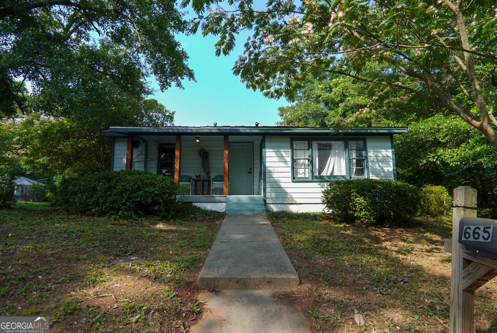 665 Branch Street - Photo 0