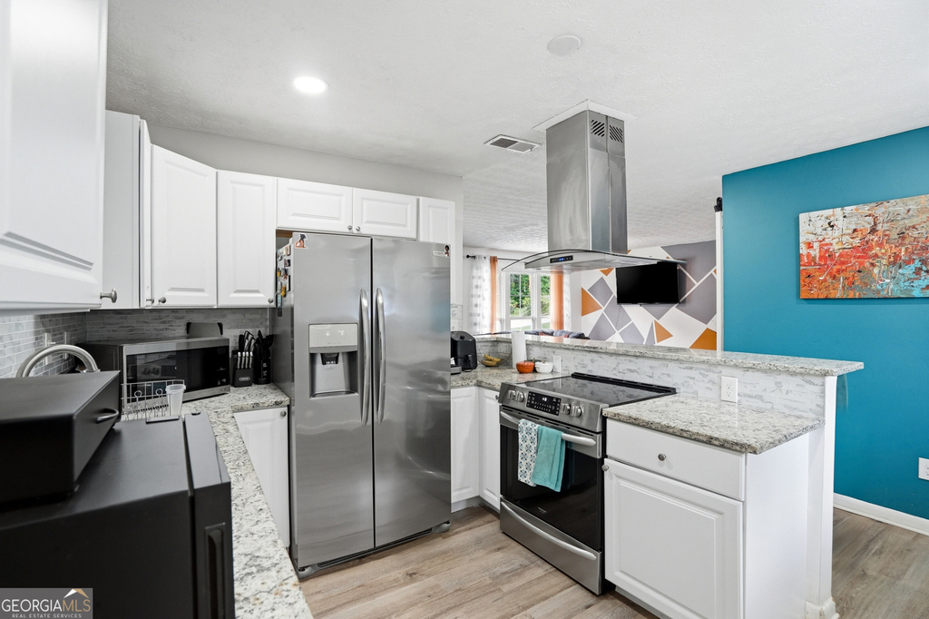 405 King Arthur Court - Photo 3