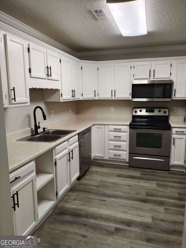 306 Mount Vernon Drive - Photo 4