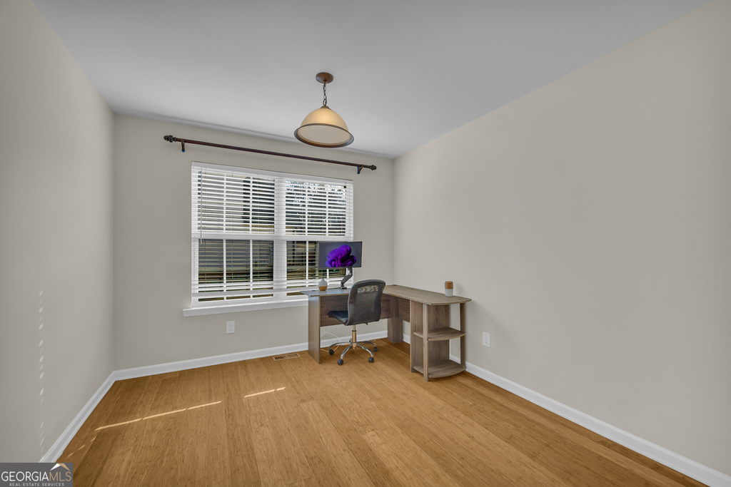 494 Bishop Court - Photo 9
