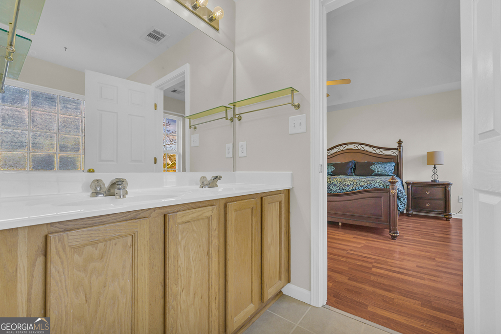 494 Bishop Court - Photo 13