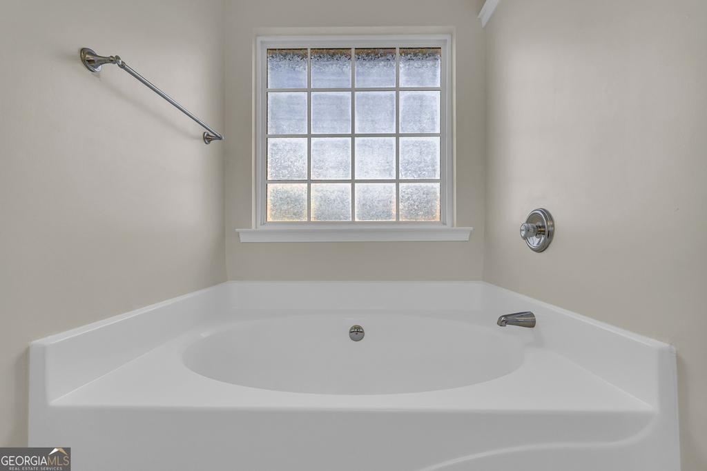 494 Bishop Court - Photo 14