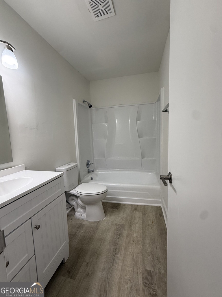 1157 Boulevard - Photo 15