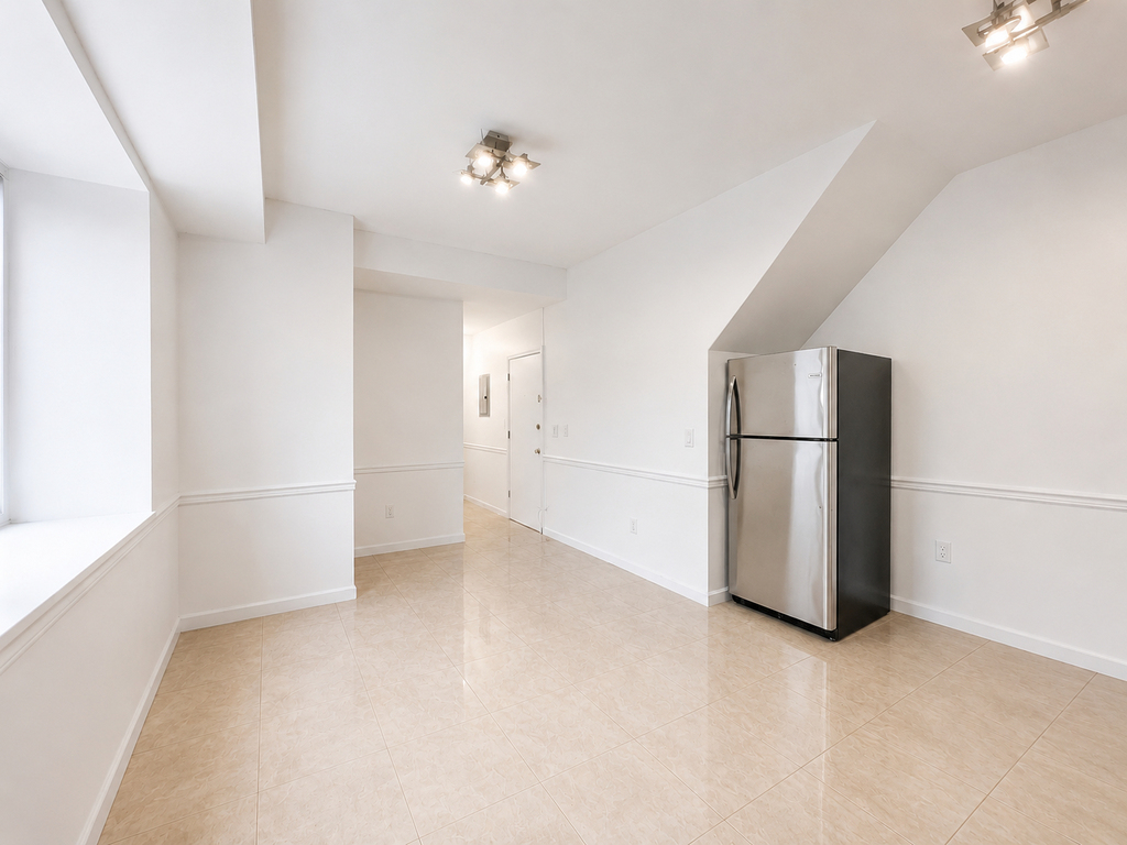438 Wilson Avenue - Photo 3