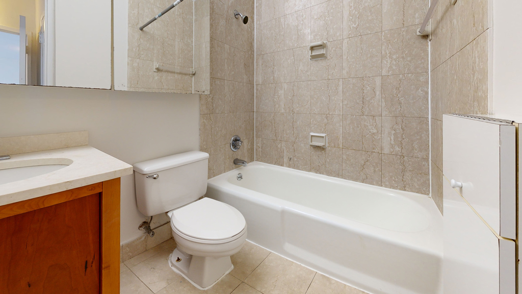 401 E 34th St - Photo 4
