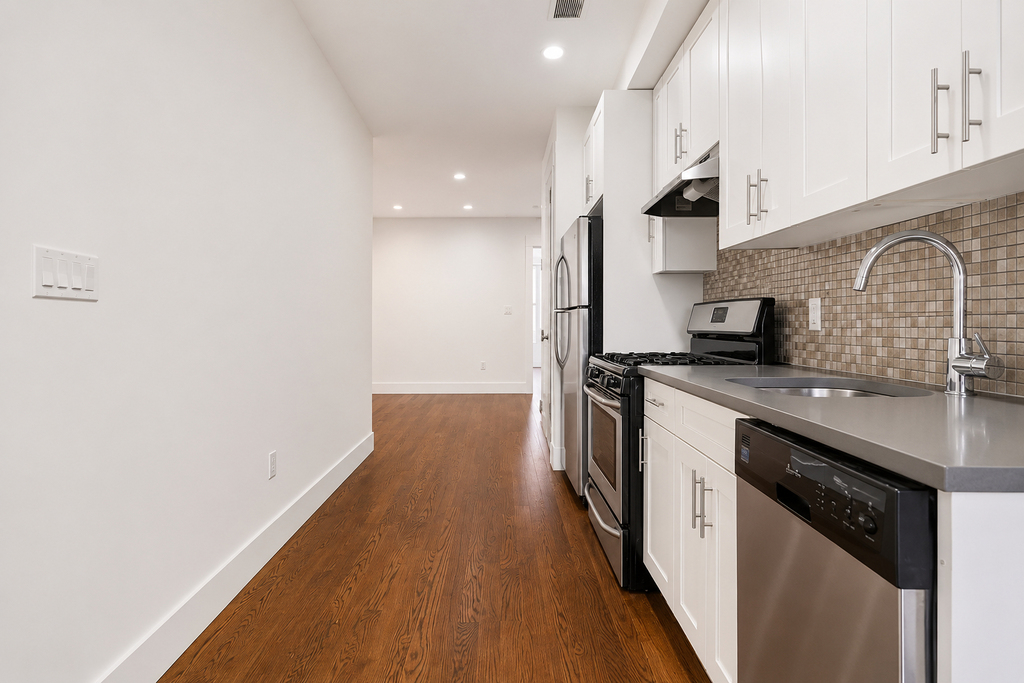 558 Kosciuszko Street - Photo 1