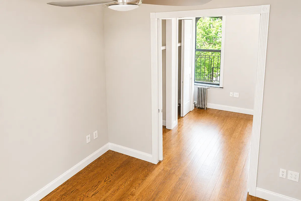 246 Mott Street - Photo 3