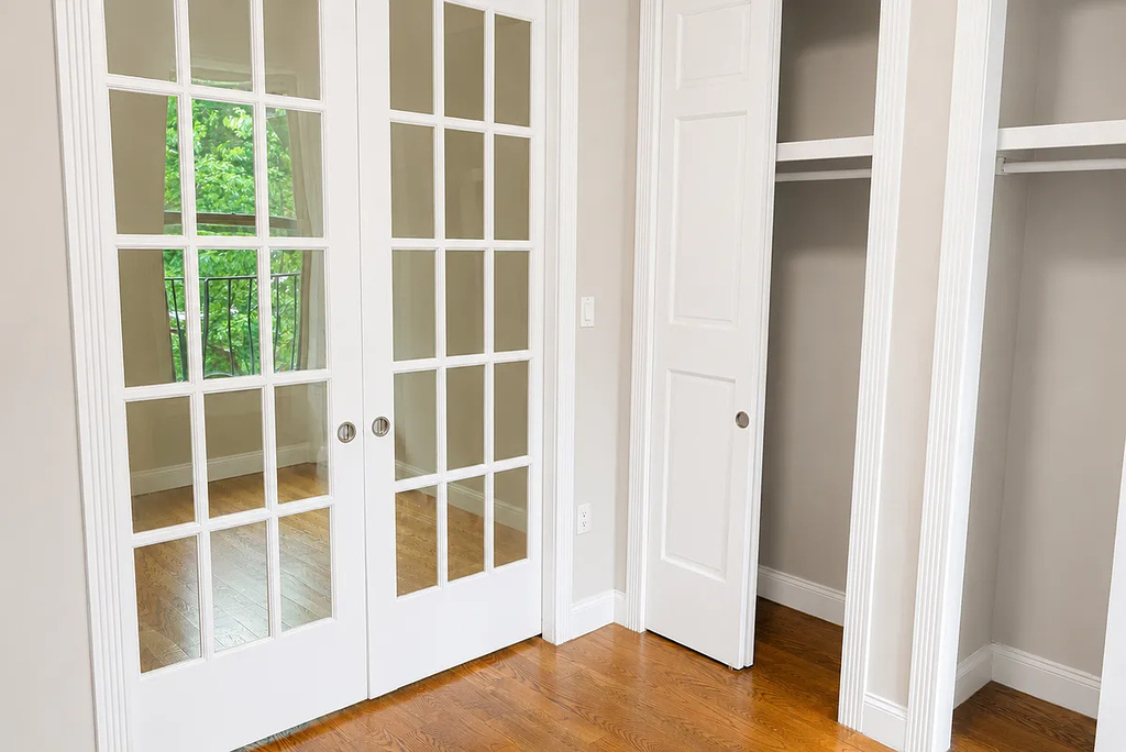 246 Mott Street - Photo 1