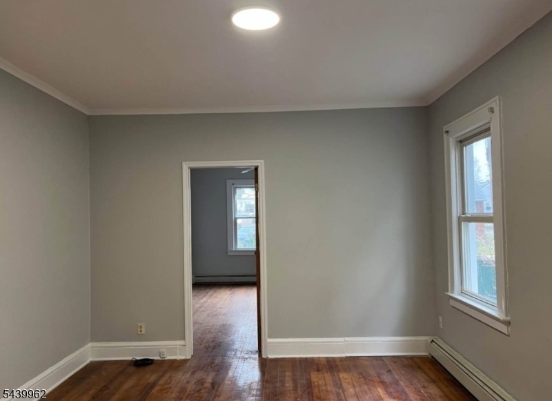 434 Brook St - Photo 6