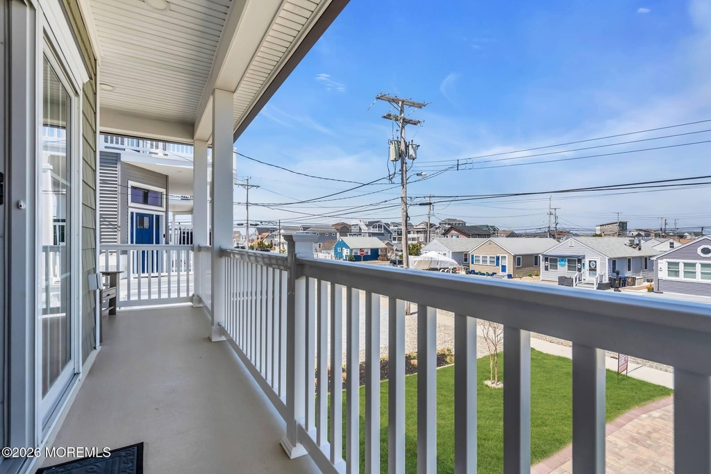 39 20th Avenue - Photo 26