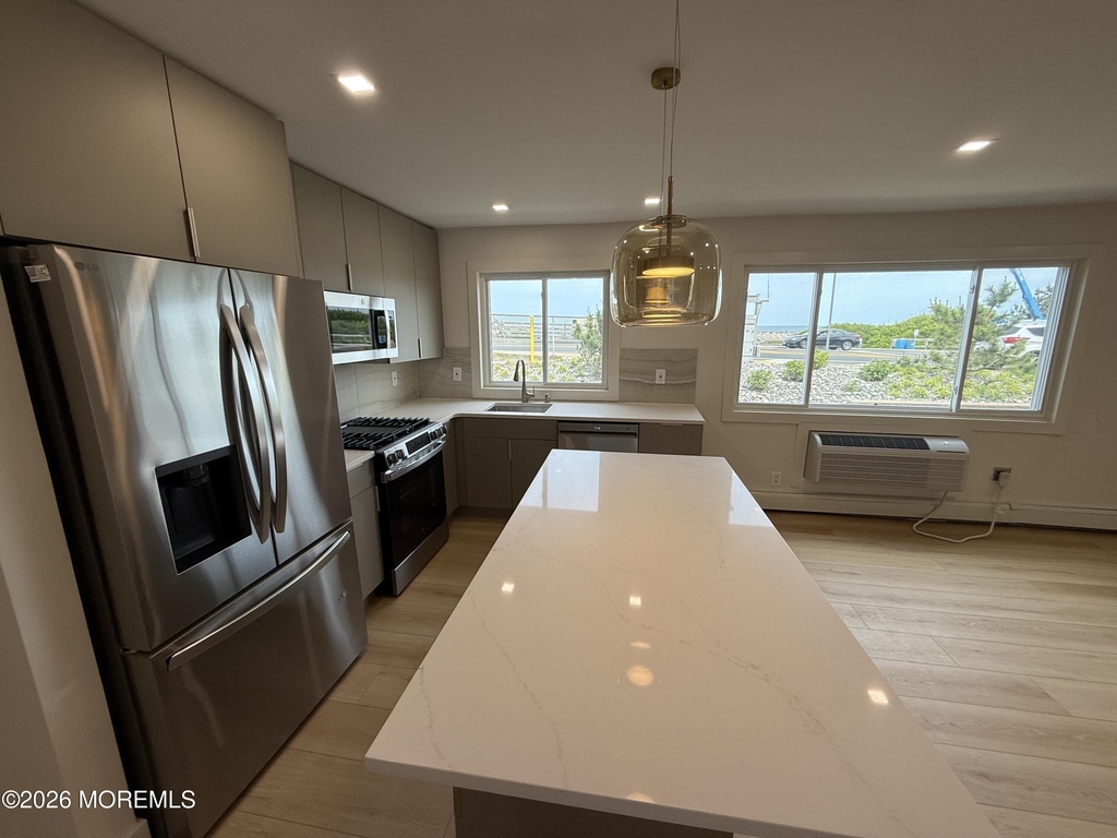 1 Ocean Avenue - Photo 6