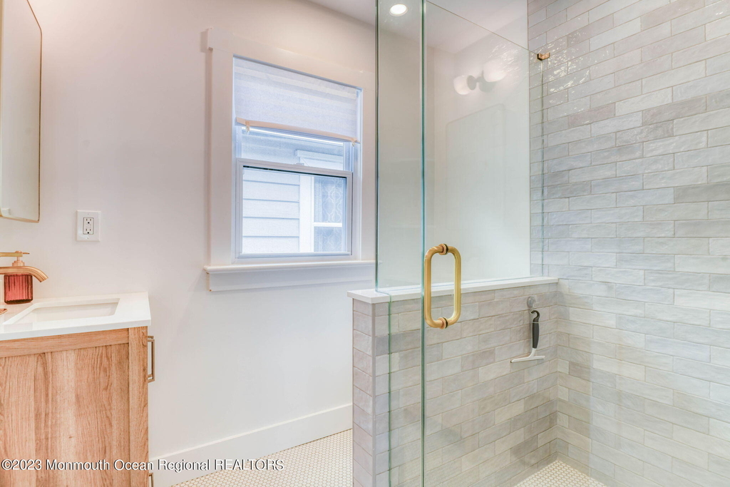 1225 6th Avenue - Photo 18
