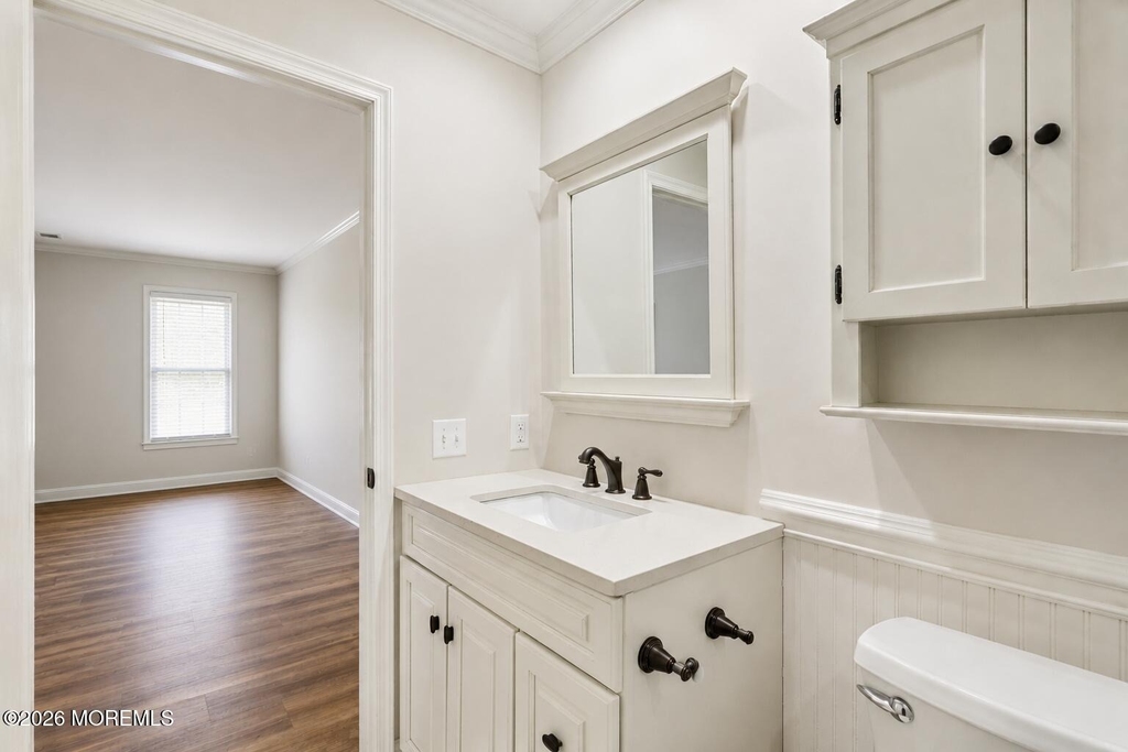 413 Yorkshire Place - Photo 5
