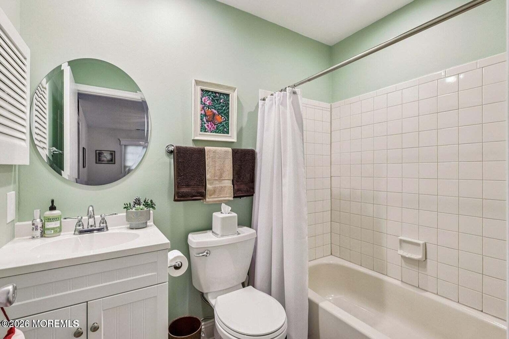 413 Yorkshire Place - Photo 10