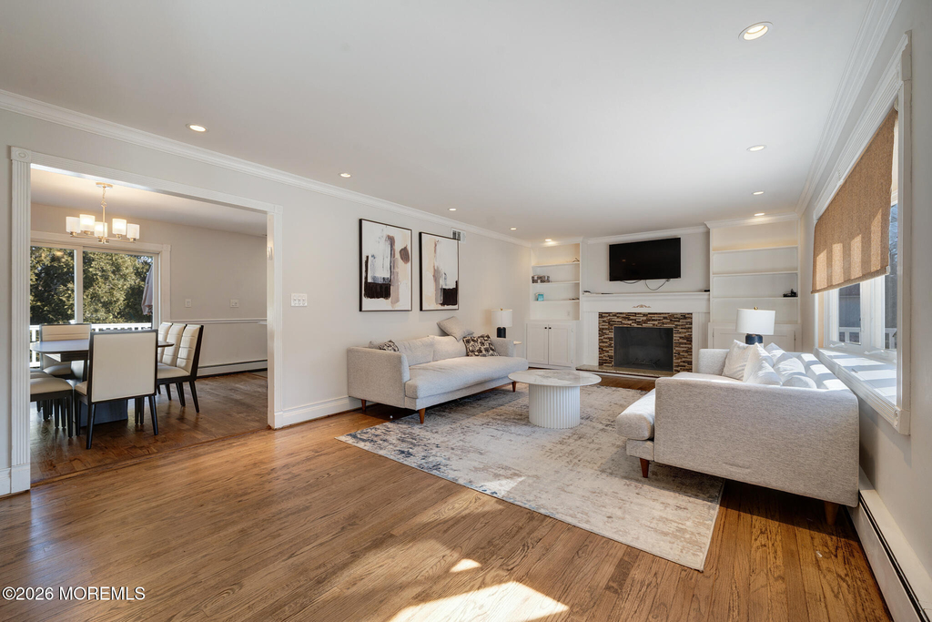 351 Hollywood Avenue - Photo 3
