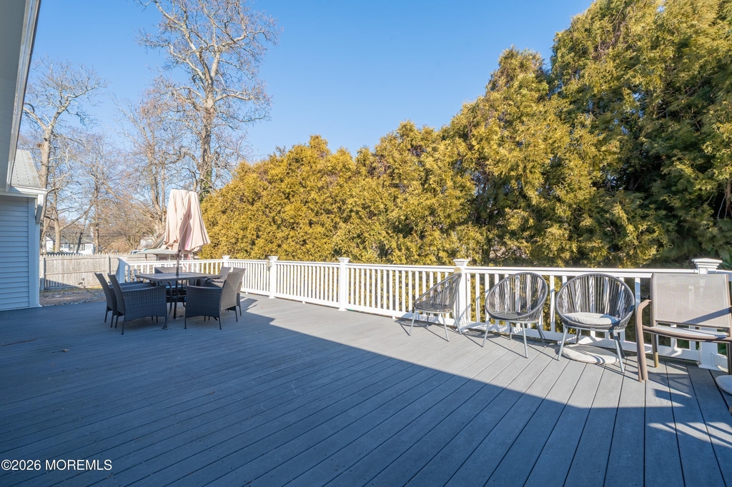 351 Hollywood Avenue - Photo 13