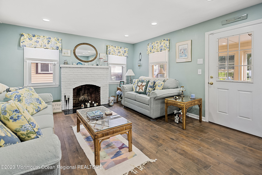 57 Ocean Avenue - Photo 6