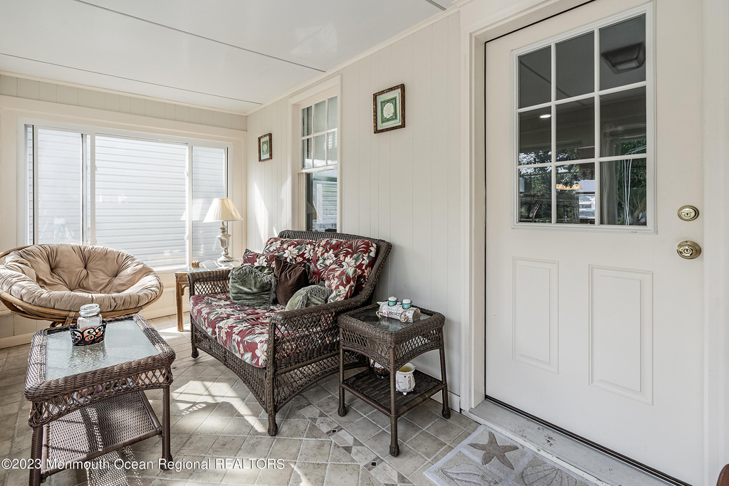 57 Ocean Avenue - Photo 4